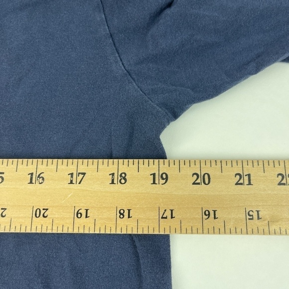 Untamed Class Tshirt Womens Medium Blue Lion - Picture 8 of 11